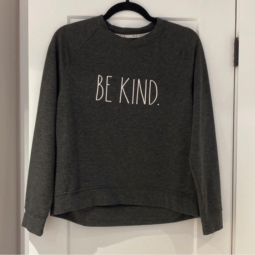 🥰Rae Dunn Be Kind Sweatshirt Sweater in XS